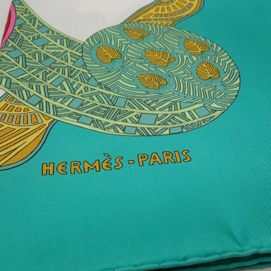 HERMES エルメス スカーフ カレ 帝王学 馬柄 シルク100％ グリーン HERMES エルメス カレ90 ETRIERS 鐙柄 馬具柄 ライトブルー 黄色
