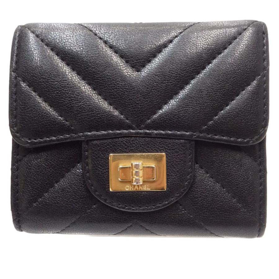 CHANEL シャネル 三つ折財布 ブラック レザー 2.55