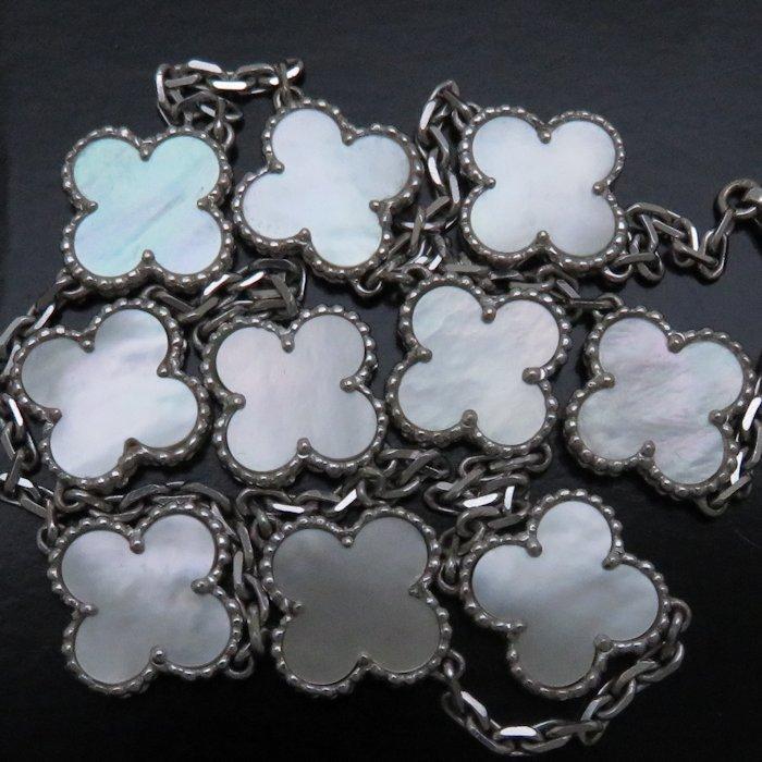 Van Cleef ＆ Arpels（ヴァンクリーフ ＆ アーペル） Van Cleef