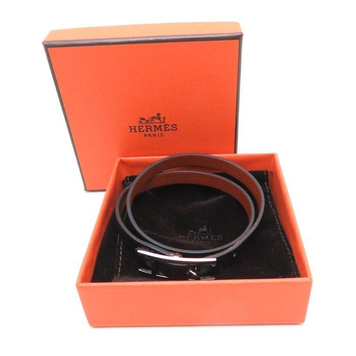 未使用級　HERMES アピ3 レザー　ブラック　箱付き HERMES（エルメス） アピ3 レザーブレスレット ブラックxシルバー