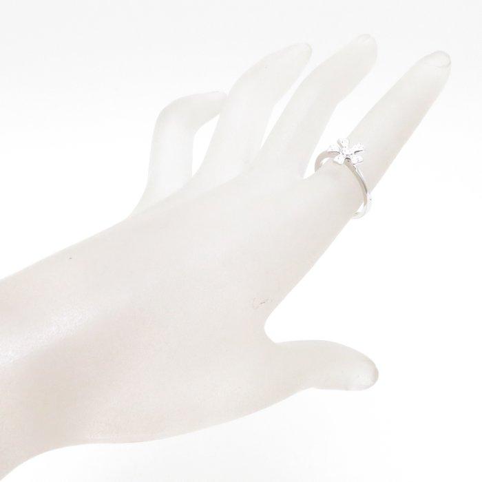 DE BEERS（デビアス） ダイヤモンドリング フラワーモチーフ K18WG 