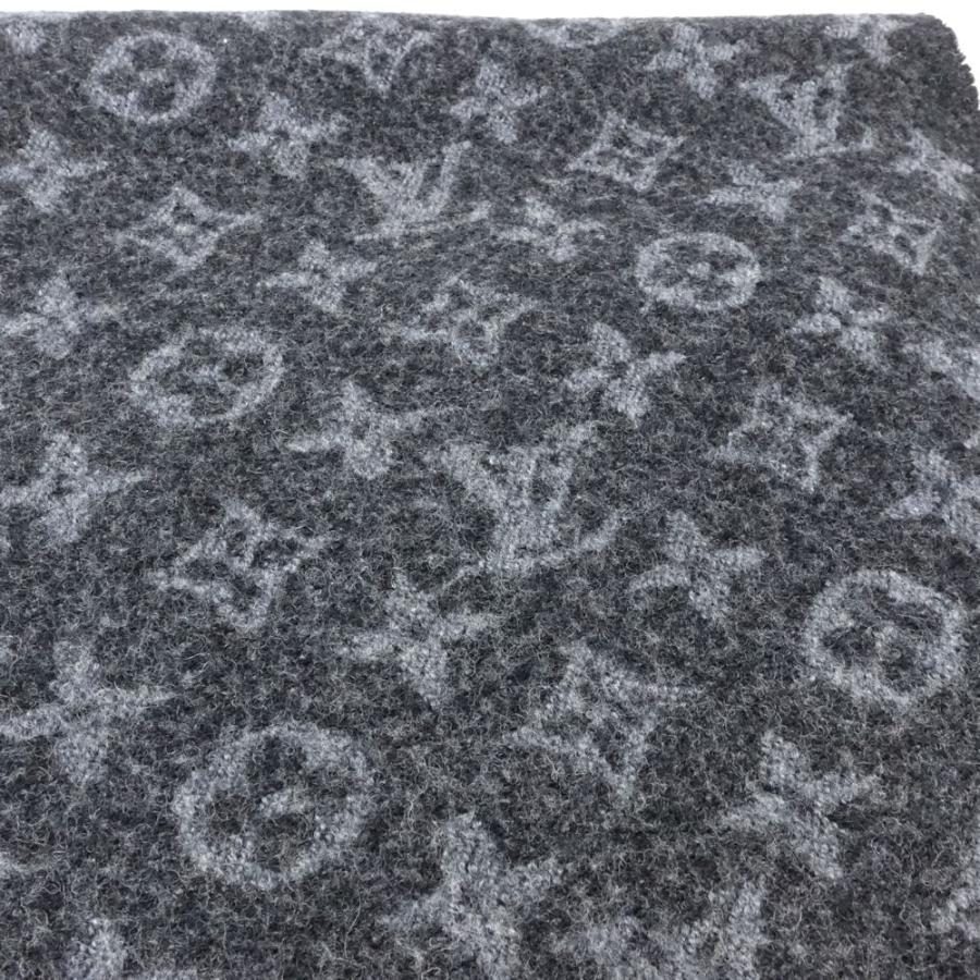 LOUIS VUITTON（ルイ・ヴィトン） マフラー エシャルプ モノグラム
