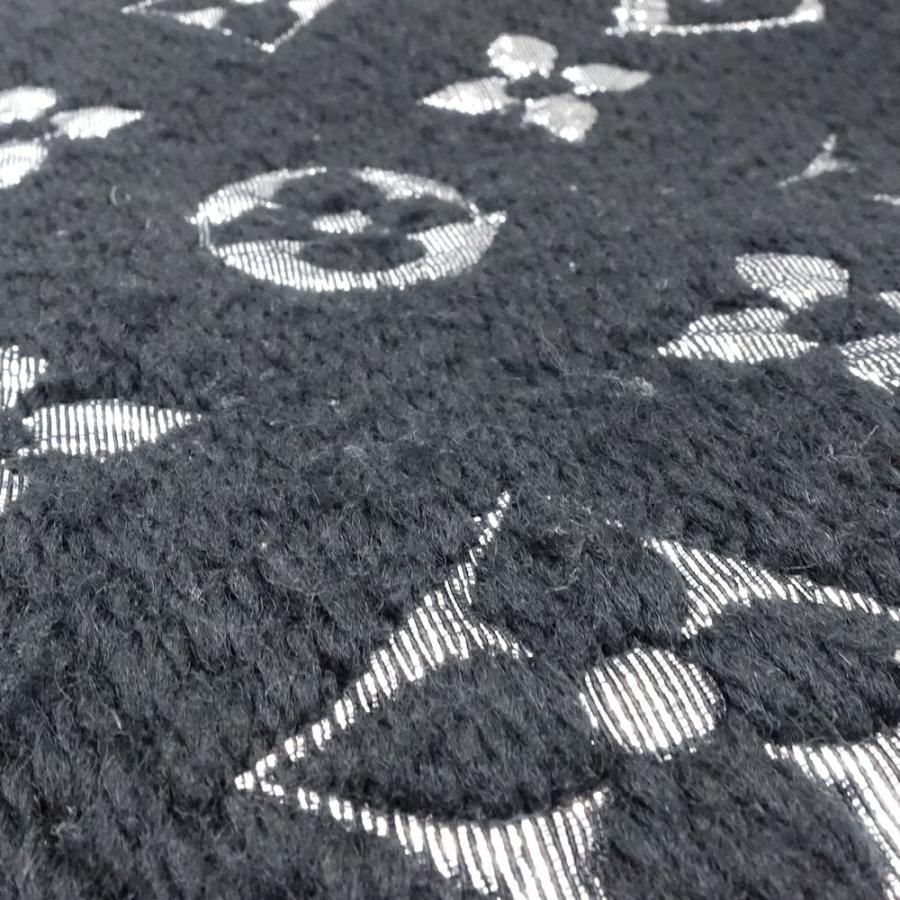 LOUIS VUITTON（ルイ・ヴィトン） マフラー エシェルプ ロゴマニア