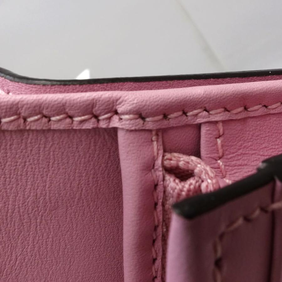 【中古】GUCCI グッチ 二つ折り財布 573839 コンパクトフラップウォレット ストロベリープリント GGスプリームキャンバス ベージュ レッド レディース /181932 GUCCI（グッチ） 【中古】グッチ 二つ折り財布 573839 コンパクト