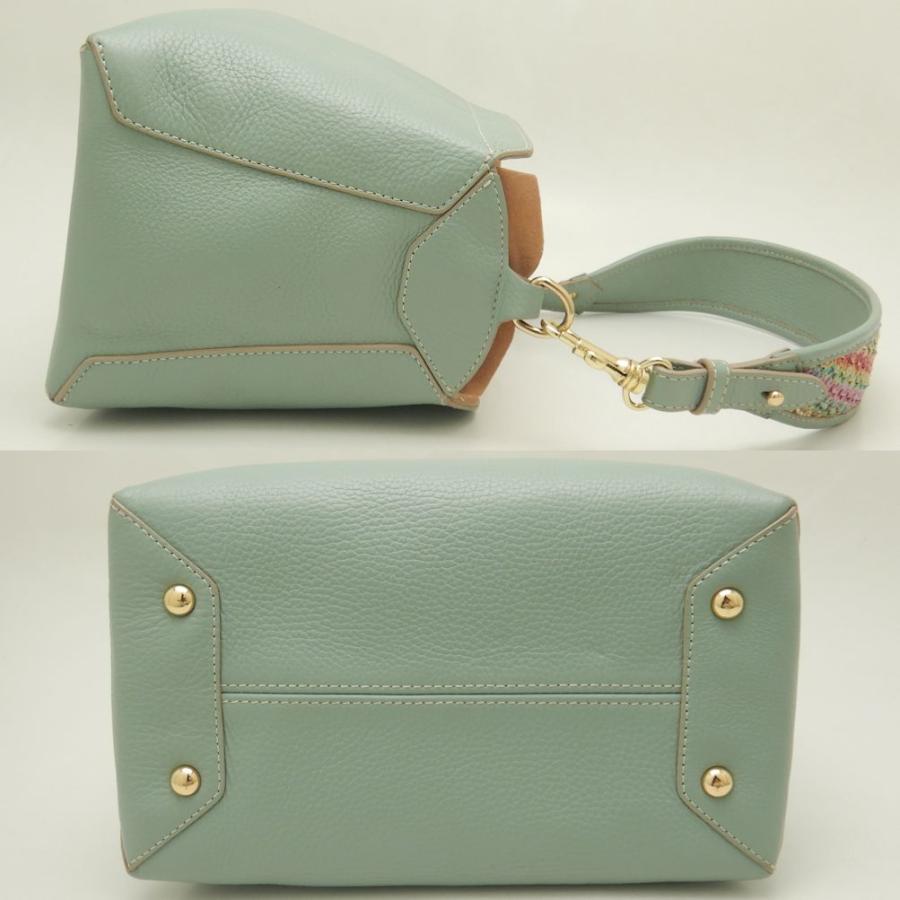 IACUCCI（イアクッチ） ショルダーバッグ レザー ミントグリーン 