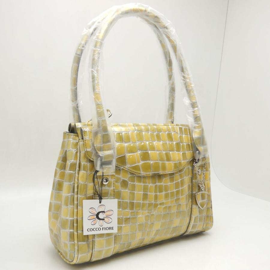 COCCO FIORE（コッコフィオーレ） COCO FIORE ハンドバッグ 型押し 
