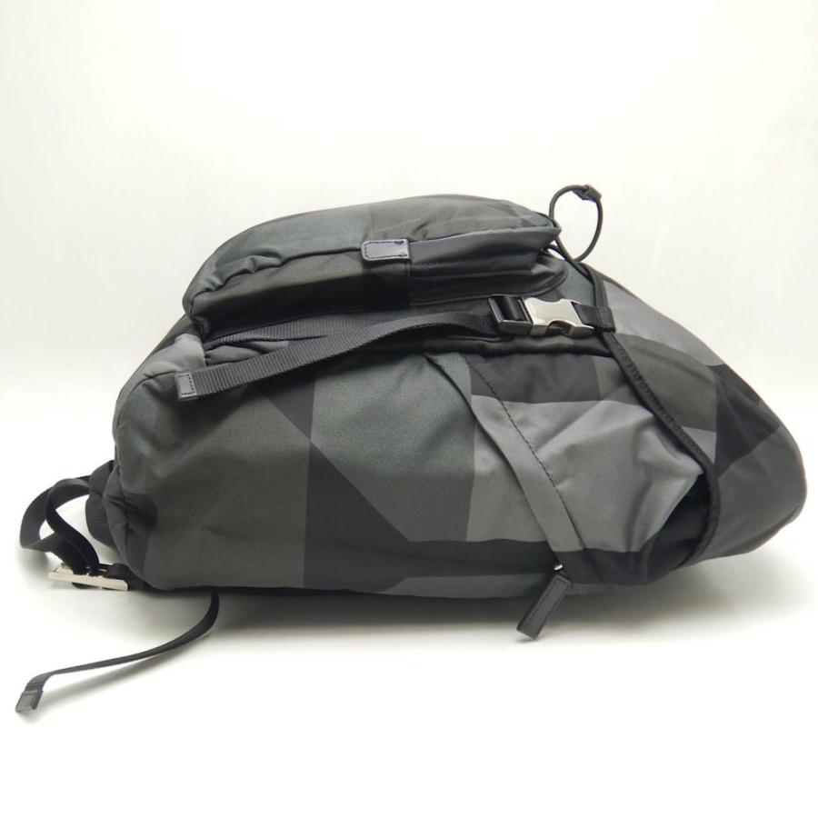PRADA（プラダ） 2VZ135 リュック・バックパック テスート 幾何学模様