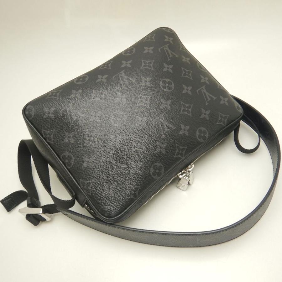 [超極美品]　ルイヴィトン タイガラマ アウトドアメッセンジャー モノグラム ルイ・ヴィトン「アウトドア・メッセンジャー」M30821