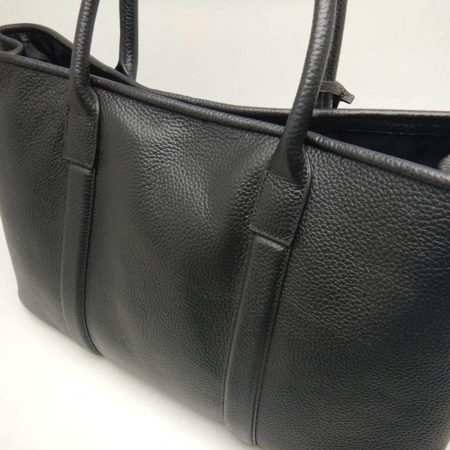 【中古美品】バーニーズニューヨーク　ブラックレザー　トートバッグ　黒 バーニーズニューヨーク バッグ 黒 革 バーニーズニューヨーク レザー