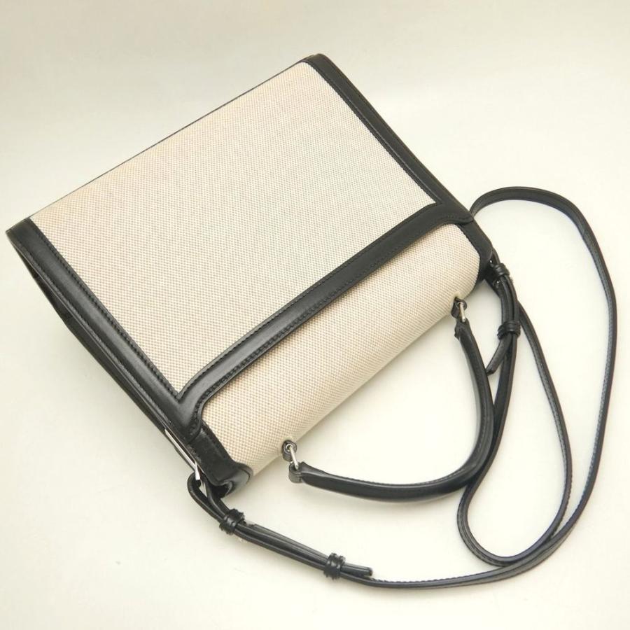 Yves Saint Laurent（イヴ・サンローラン） SAINT LAURENT サン