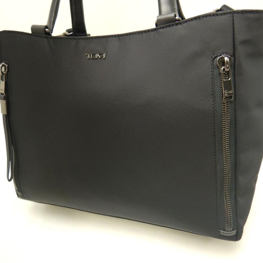 TUMI トゥミ ヴォヤジュール ヴァレッタミディアムトート 0196605 DGM