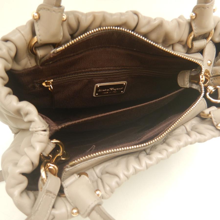Salvatore Ferragamo サルヴァトーレフェラガモ ヴァラ リボン 2WAY GG