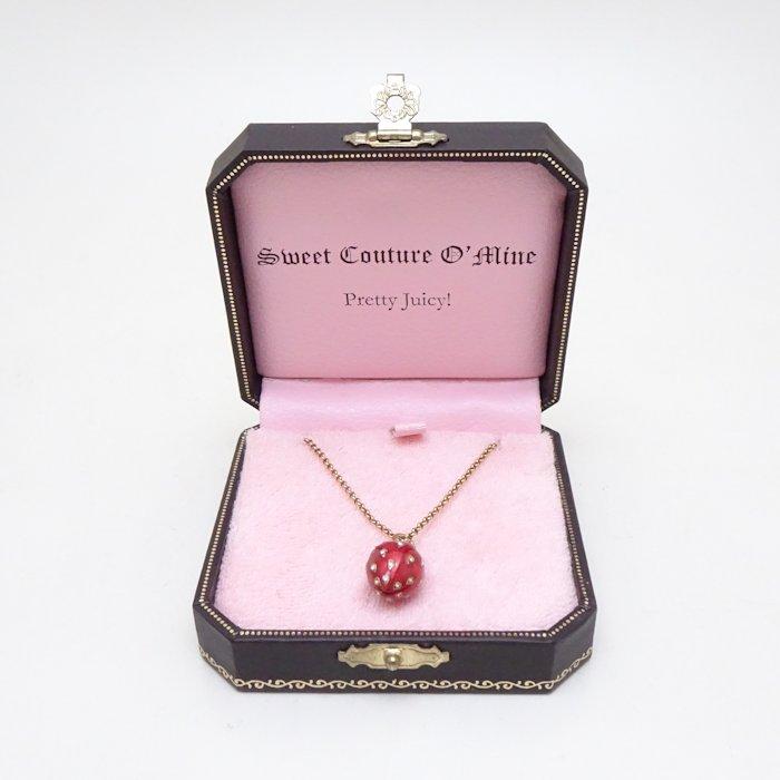 Juicy Couture ピンク色ハート型ストーン付きネックレス