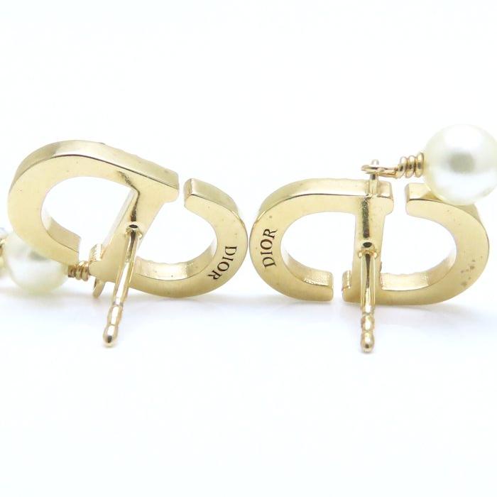 Christian Dior（クリスチャン・ディオール） Petit CD ピアス ライン