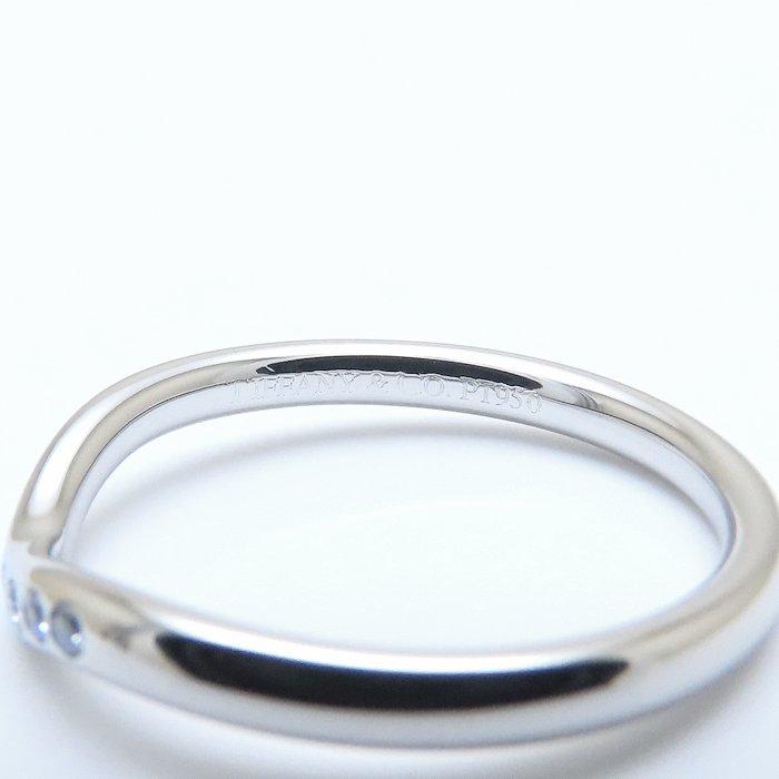 TIFFANY&Co.（ティファニー） カーブドバンド リング ダイヤモンド9石