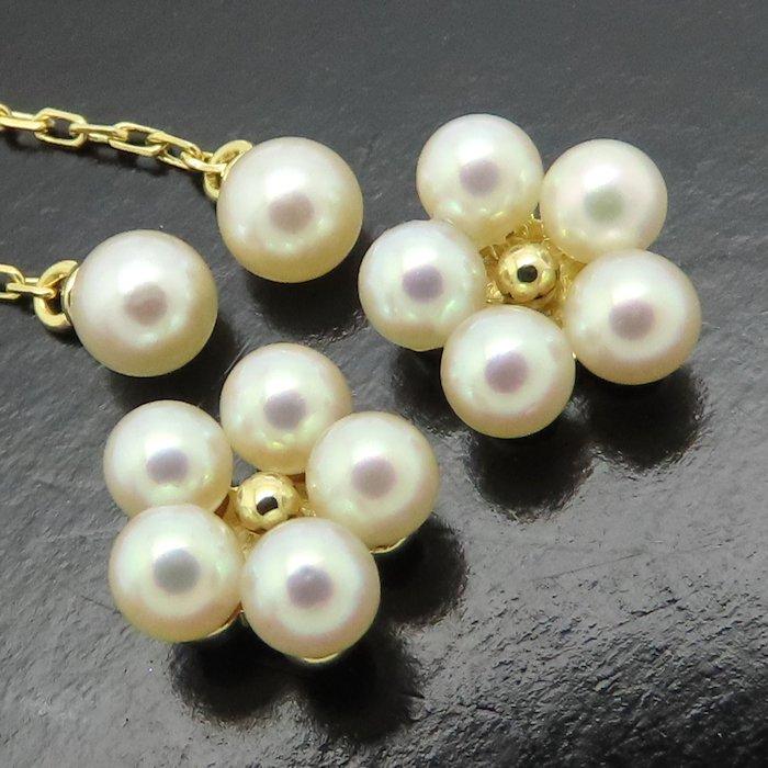 MIKIMOTO（ミキモト） フラワーモチーフ ピアス ベビーパール 真珠