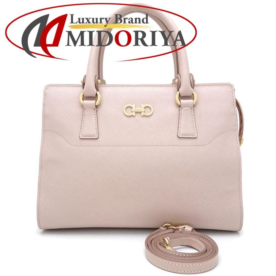 正規品・フェラガモ・ジャケット♡ サルヴァトーレ フェラガモをミックススタイリング | GQ JAPAN