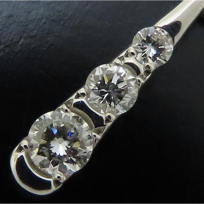 ダイヤモンド ネックレス スリーポイントダイヤ 0.324ct/0.277ct Pt900 