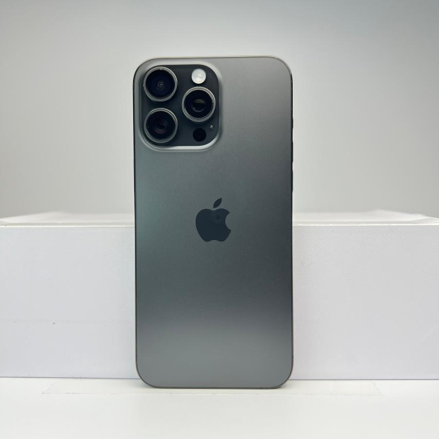 iPhone 15 Pro Max 256GB ブラックチタニウム SIMフリー Cランク 7日間 