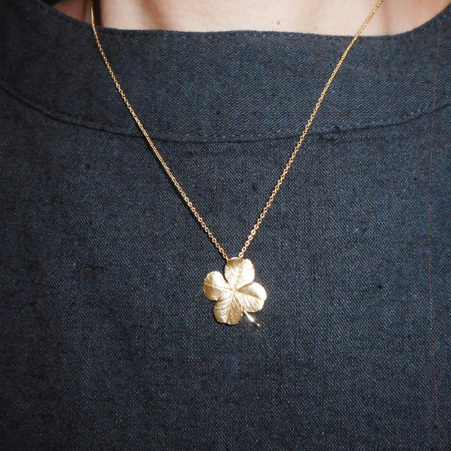 K18イエローゴールド 四つ葉のクローバーペンダントネックレス