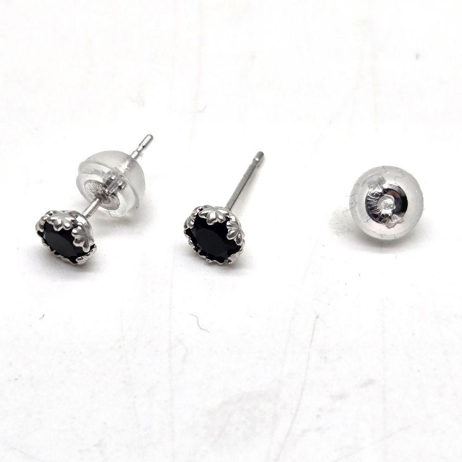 K14ホワイトゴールド オニキスピアス : Piccoli-punti - 通販 