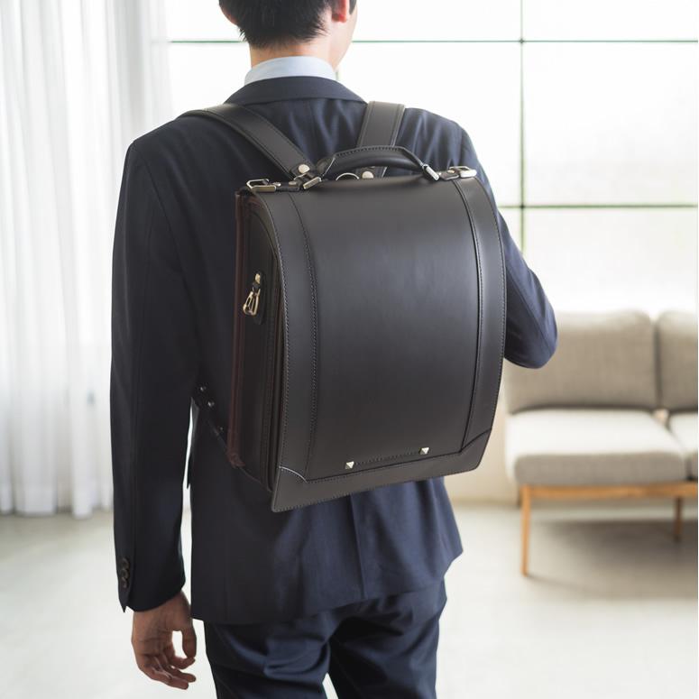 SOLD OUT) 牛革製 背中の厚みが気にならない ビジネスバッグ メンズ