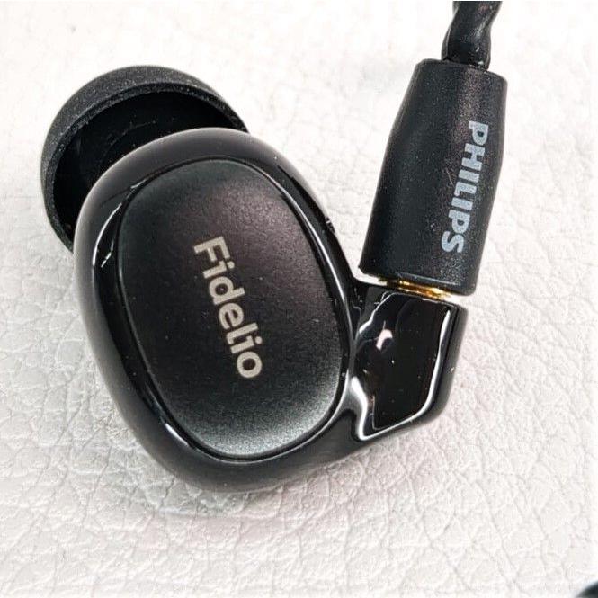 Philips フィリップス S301BK/97 インナーイヤホン Hi-Res AUDIO 有線 収納ケース付 動作確認済 ◆3102/掛川店｜pickupjapan｜09