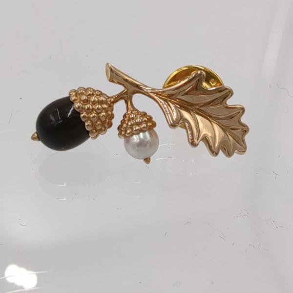 MIKIMOTO（ミキモト） ブローチ ラペルピン k18 YG パール タイガー