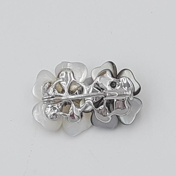 K18 WG ブローチ 5.41g ダイヤモンド 0.44ct 花モチーフ シェル 
