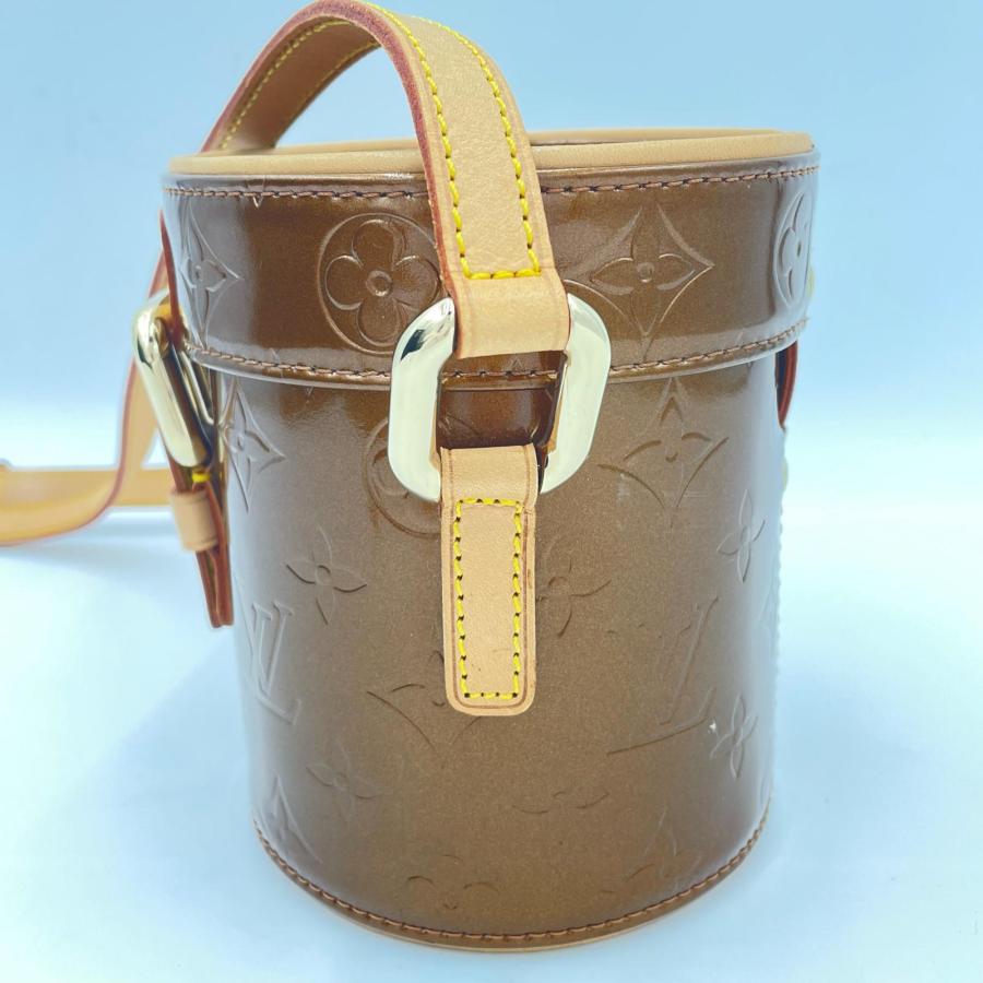 LOUIS VUITTON（ルイ・ヴィトン） 美品 アスタープレイス M91101 