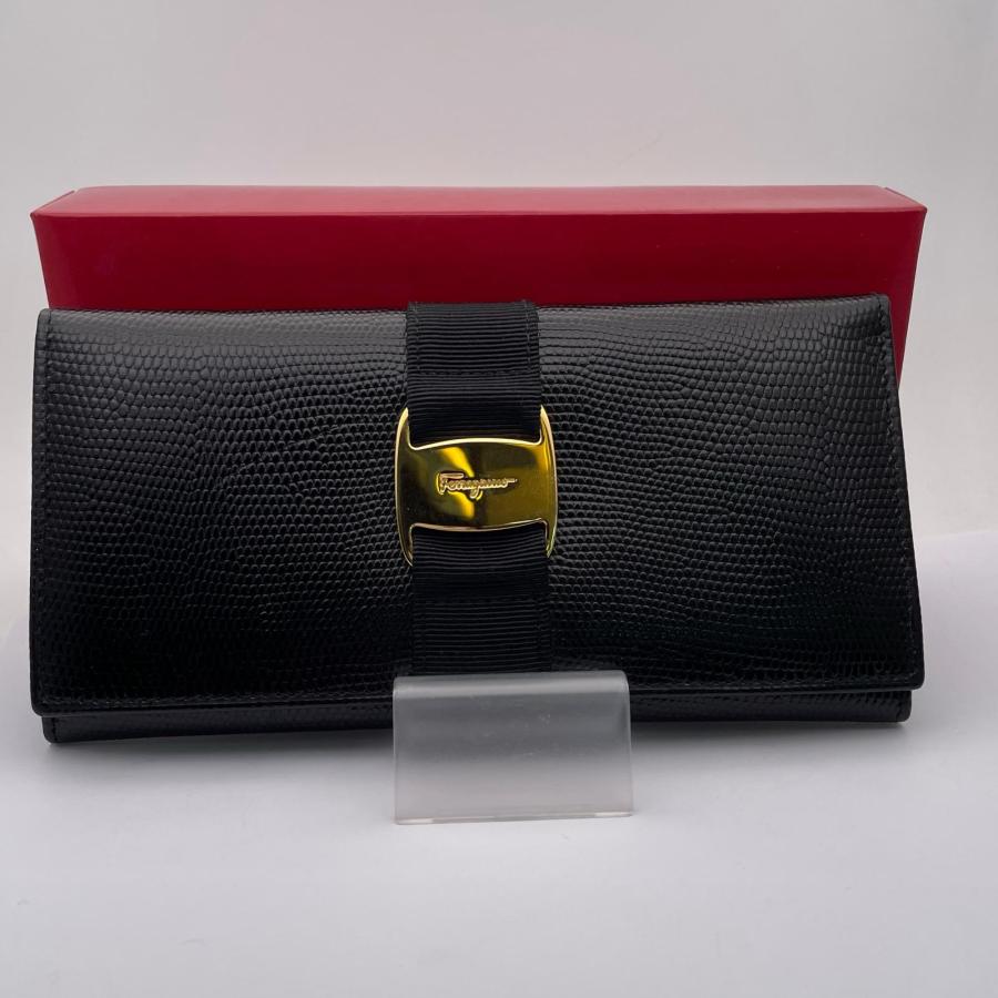 Salvatore Ferragamo サルヴァトーレフェラガモ 長財布 ヴァラ 