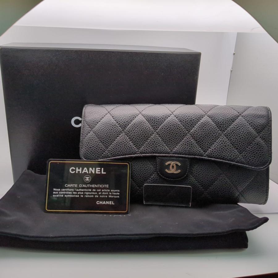 美品】シャネルCHANELマトラッセ キャビアスキン 二つ折り長財布 美品】シャネルCHANELマトラッセ キャビアスキン 二つ折り長財布