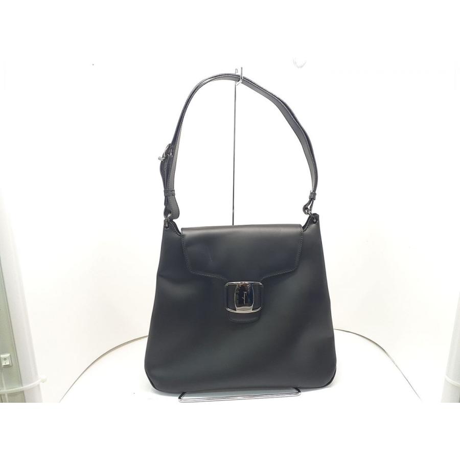 VARA（Salvatore Ferragamo） サルバトーレ フェラガモ ショルダー 