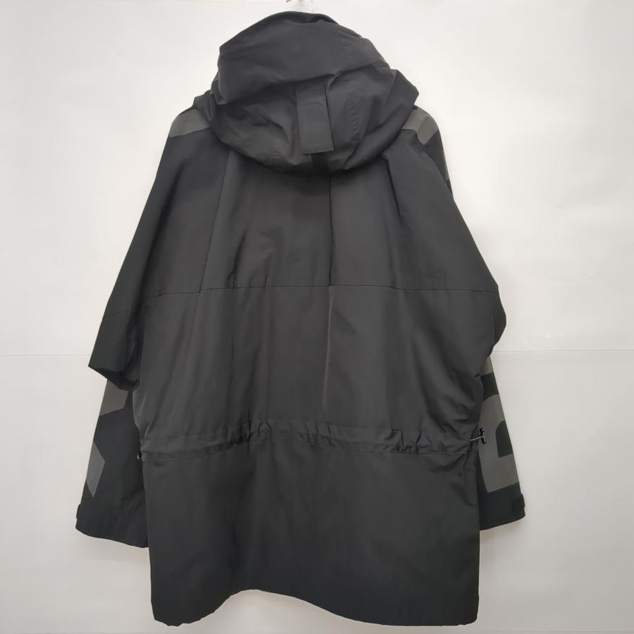 バーバリー ブラック 8043858 ロゴ ナイロンジャケット XL BURBERRY LONDON 22AW ビックロゴプリント ナイロンマウンテン