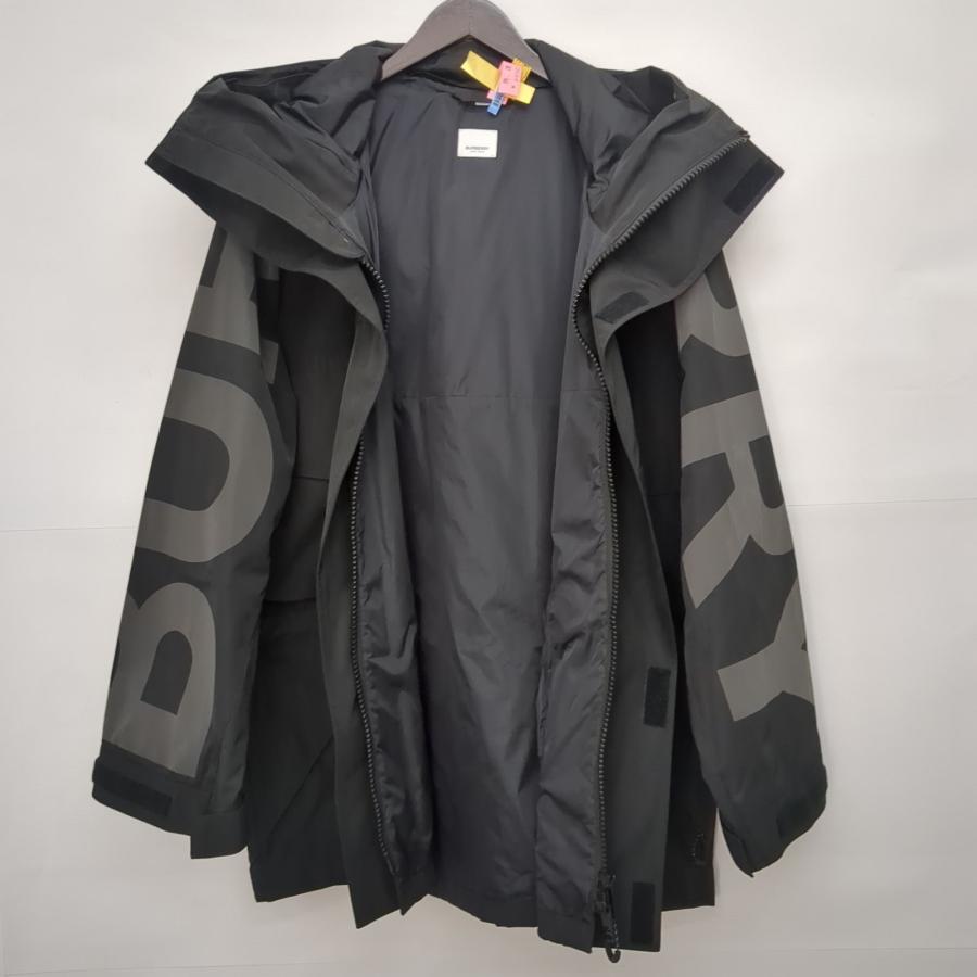 バーバリー ブラック 8043858 ロゴ ナイロンジャケット XL BURBERRY LONDON 22AW ビックロゴプリント ナイロンマウンテン