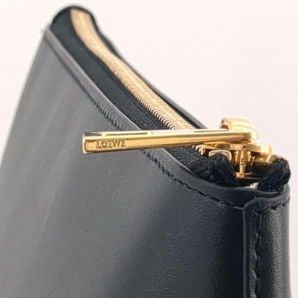 LOEWE（ロエベ） 美品】ロエべ クラッチバッグ Tポーチ CLE0MIPX01