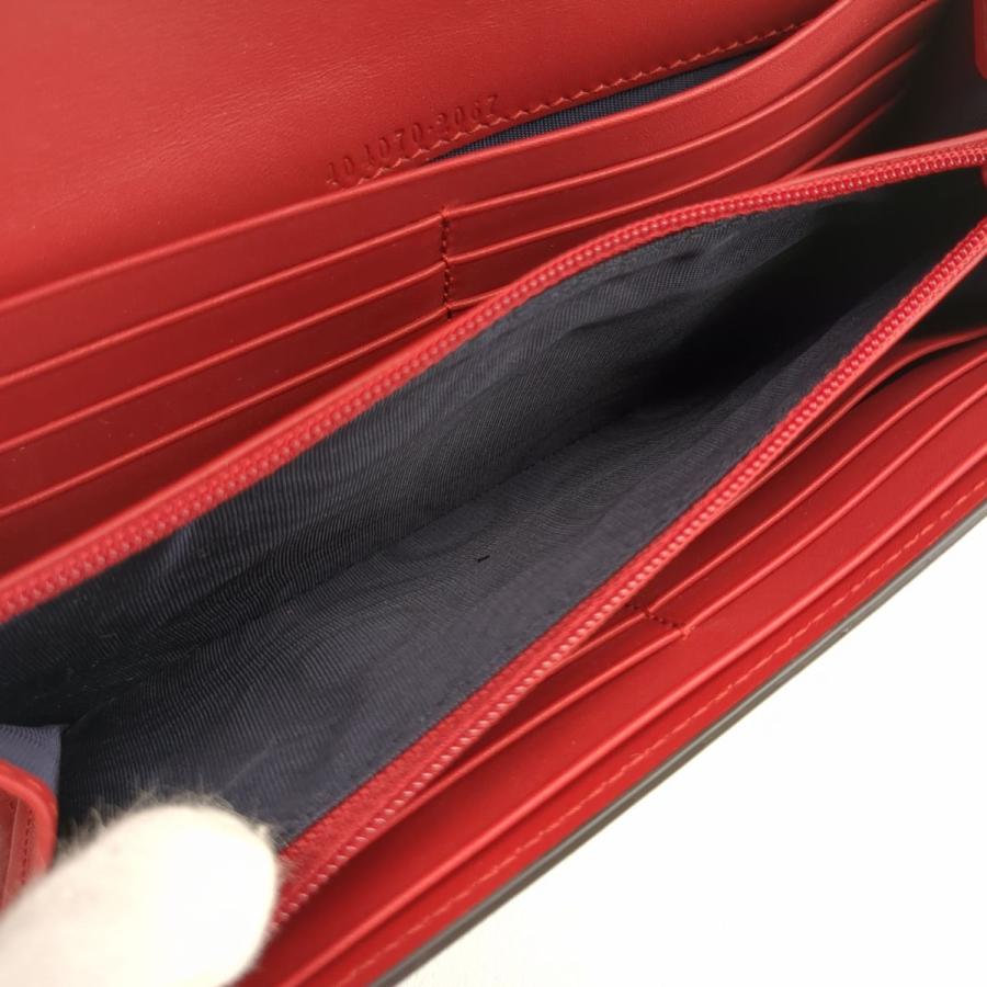 GUCCI グッチ 二つ折り財布 GGブルームス 546367 フラワー柄 GUCCI グッチ 二つ折り財布 GGブルームス 546367 フラワー柄