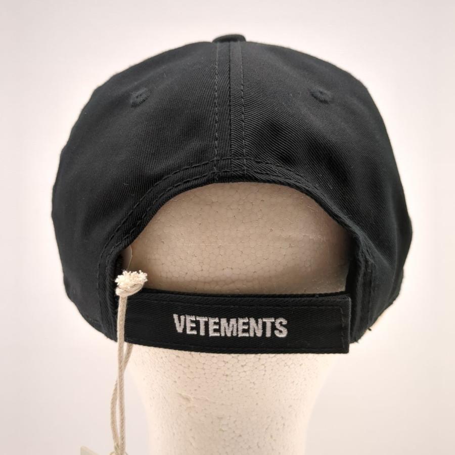 VETEMENTS ヴェトモン キャップ ブラック ロゴ 刺繍 ベース VETEMENTS ヴェトモン キャップ ブラック ロゴ 刺繍 ベース