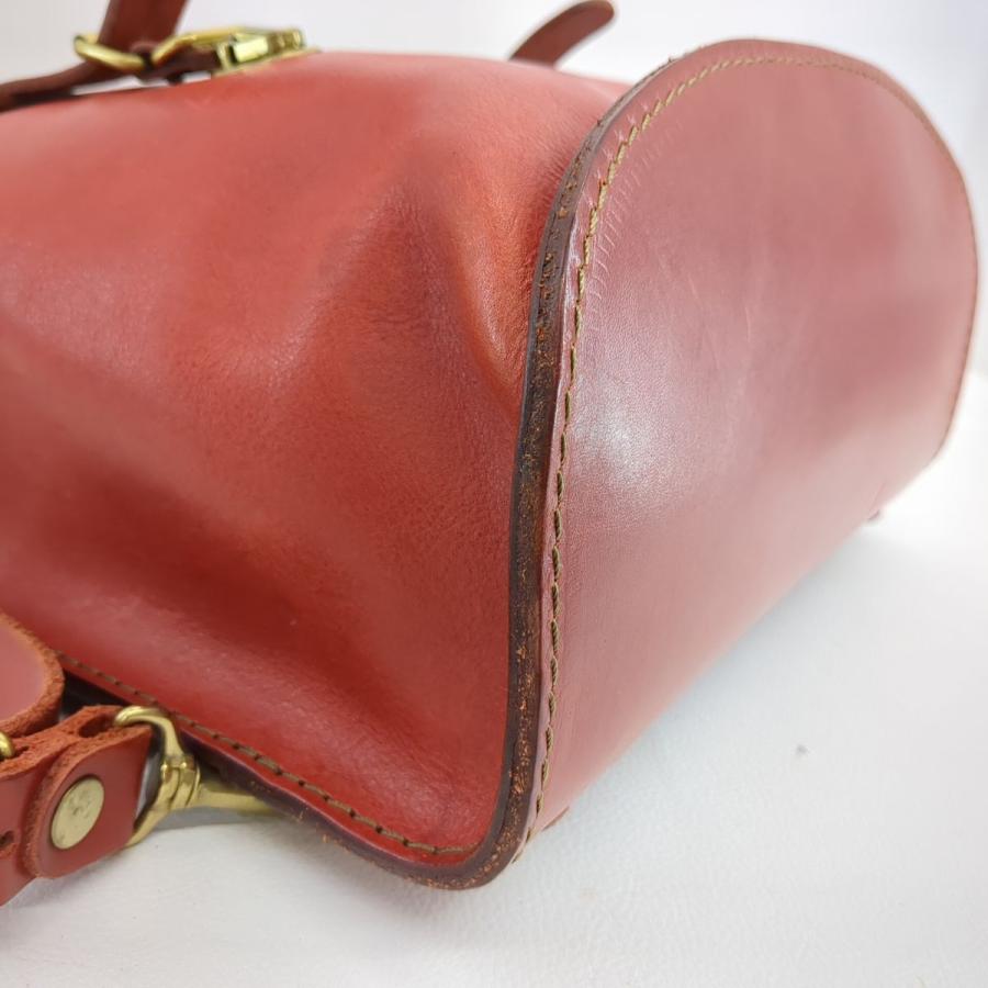 HERZ ヘルツ レザーリュック レッド ブラウン 革製品 HERZ ヘルツ レザーリュック レッド ブラウン 革製品