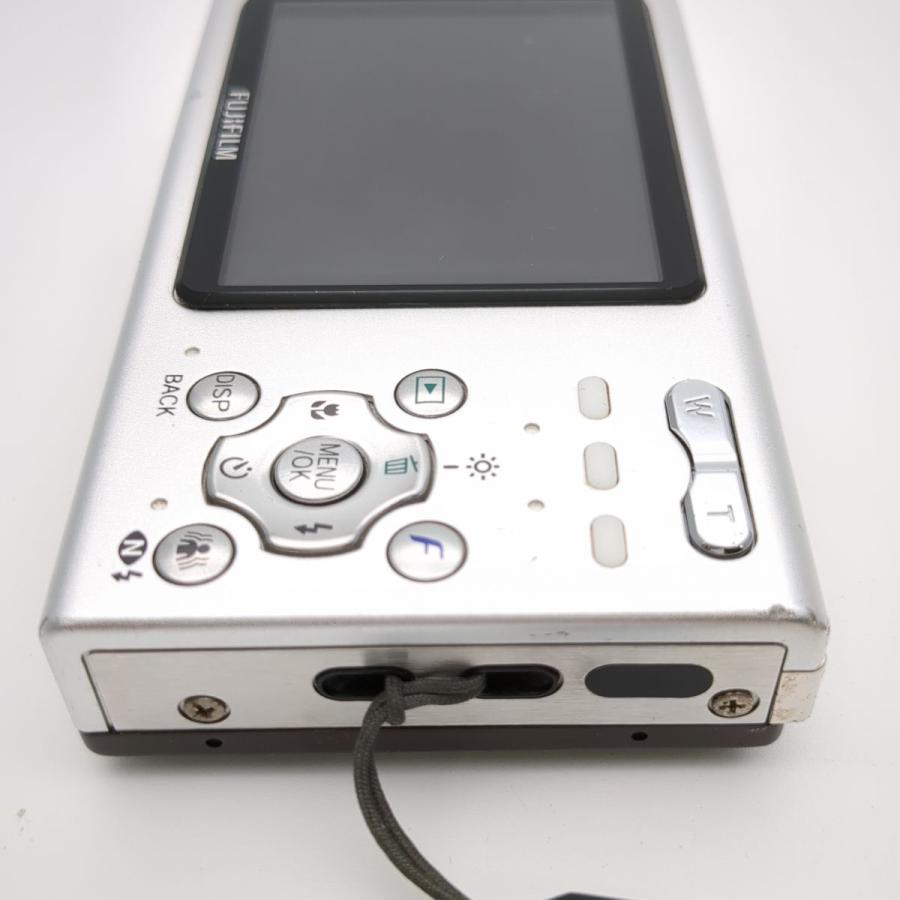 FinePix Zシリーズ ファインピクス Z5 コンパクトデジタルカメラ FinePix Zシリーズ ファインピクス Z5 コンパクトデジタルカメラ