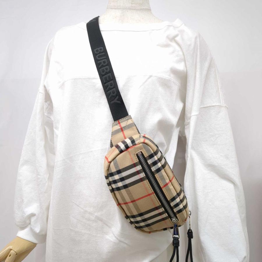 BURBERRY 美品 バーバリー ボディバッグ ウェストバッグ ノバ BURBERRY 美品 バーバリー ボディバッグ ウェストバッグ ノバ