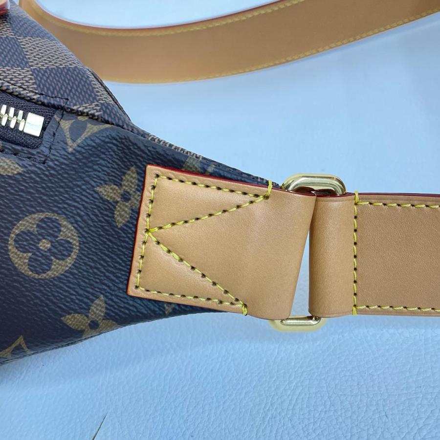 LOUIS VUITTON（ルイ・ヴィトン） 美品 ボディーバッグ RFID ラッシュ
