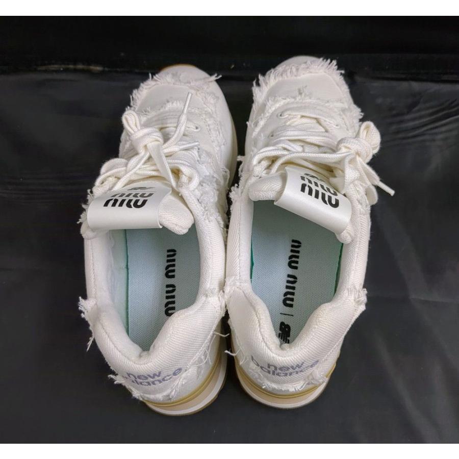New Balance × Miu Miu コラボスニーカー White SIZE 40 New Balance × Miu Miu コラボスニーカー White SIZE 40