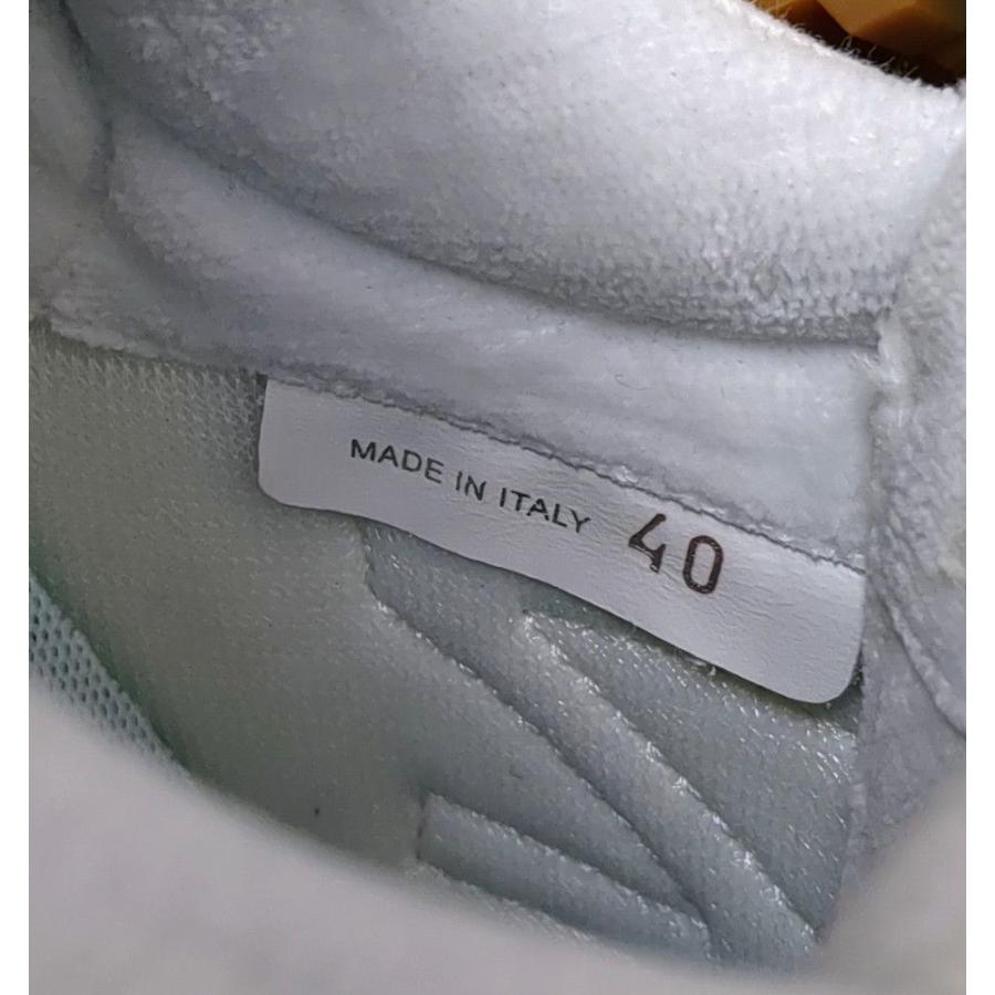 New Balance × Miu Miu コラボスニーカー White SIZE 40 New Balance × Miu Miu コラボスニーカー White SIZE 40