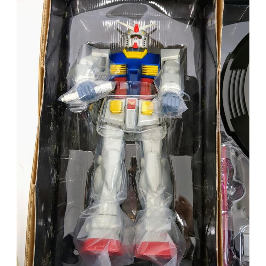 機動戦士ガンダム　RX-78-2　ガンダム　1/144スケール　箱に傷みあり   ◆3115/登呂店 | メガハウス | 02