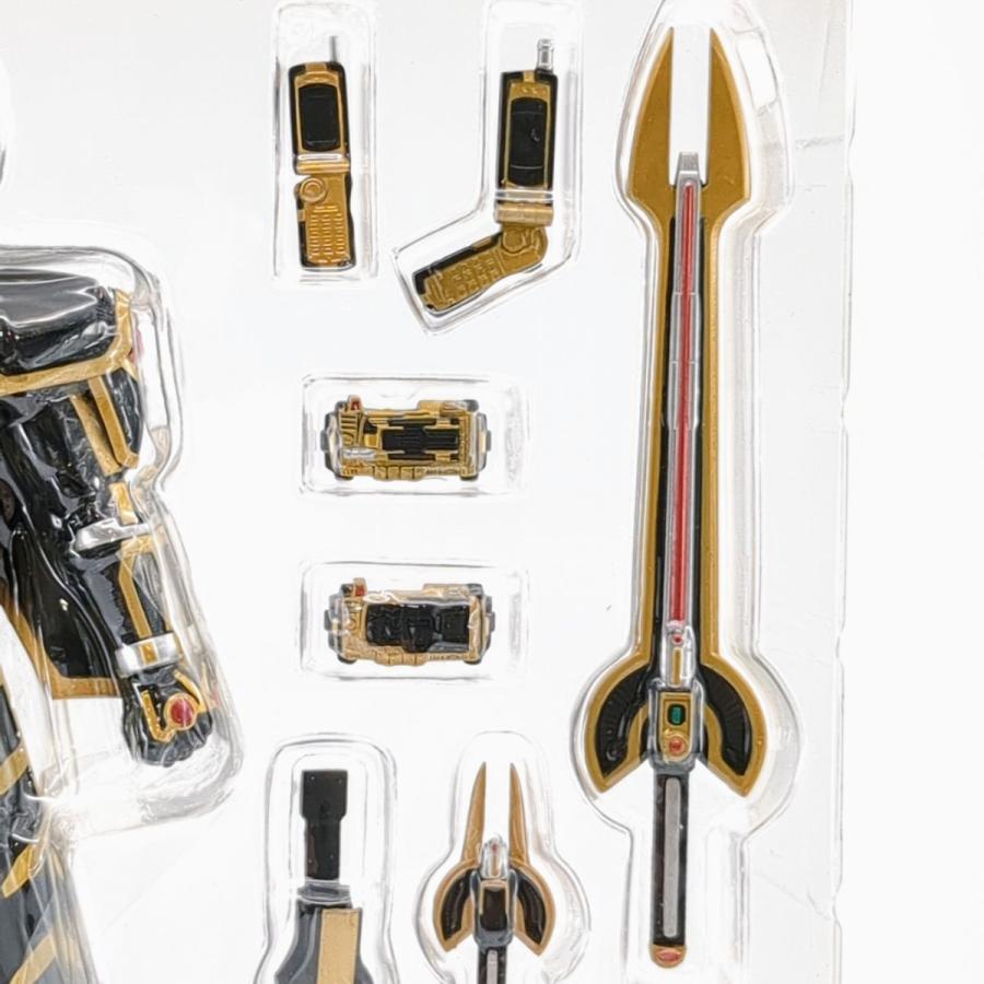 BANDAI 美品 バンダイ S.H.Figuarts 仮面ライダーオーガ BANDAI 美品 バンダイ S.H.Figuarts 仮面ライダーオーガ