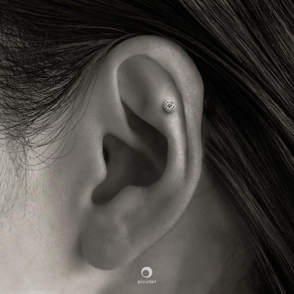 Pt ダイヤモンド アンテナヘリックス インダストリアルに 側面も可愛い軟骨ピアス ボディピアスパーツ 14g 16g 金属アレルギー対応 プラチナ素材 Bpp Luk Lp Pt Picollet 通販 Yahoo ショッピング