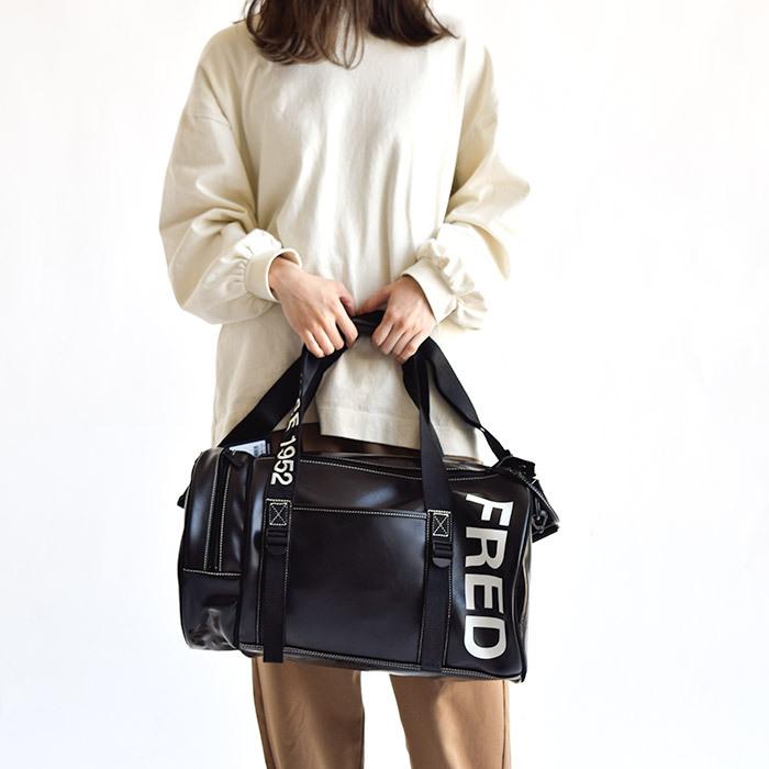 FRED PERRY フレッドペリー バッグ バレルバッグ ロゴ 手持ち FRED PERRY フレッドペリー バッグ バレルバッグ ロゴ 手持ち