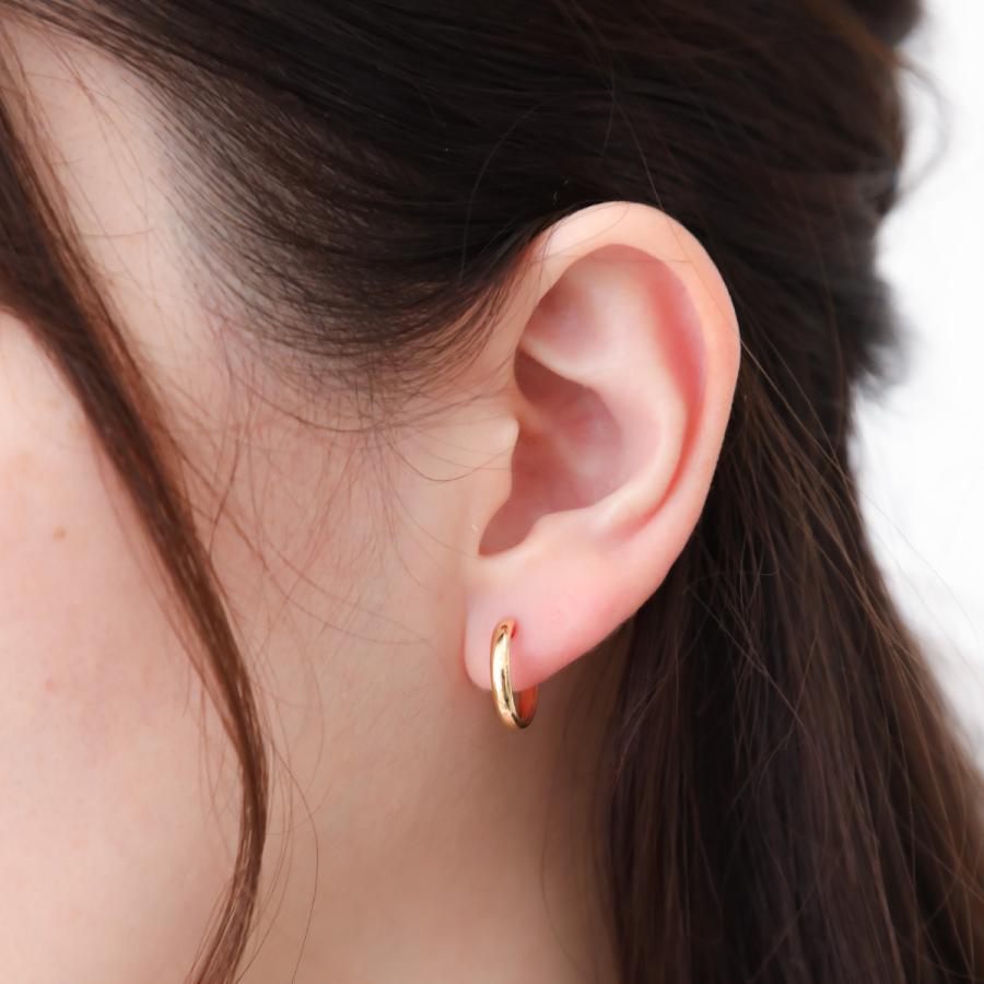 フープピアス K18 18金 ゴールド 甲丸 丸み スナップ シンプル 上品 かわいい 大人可愛い オシャレ 日本製 爆買の画像