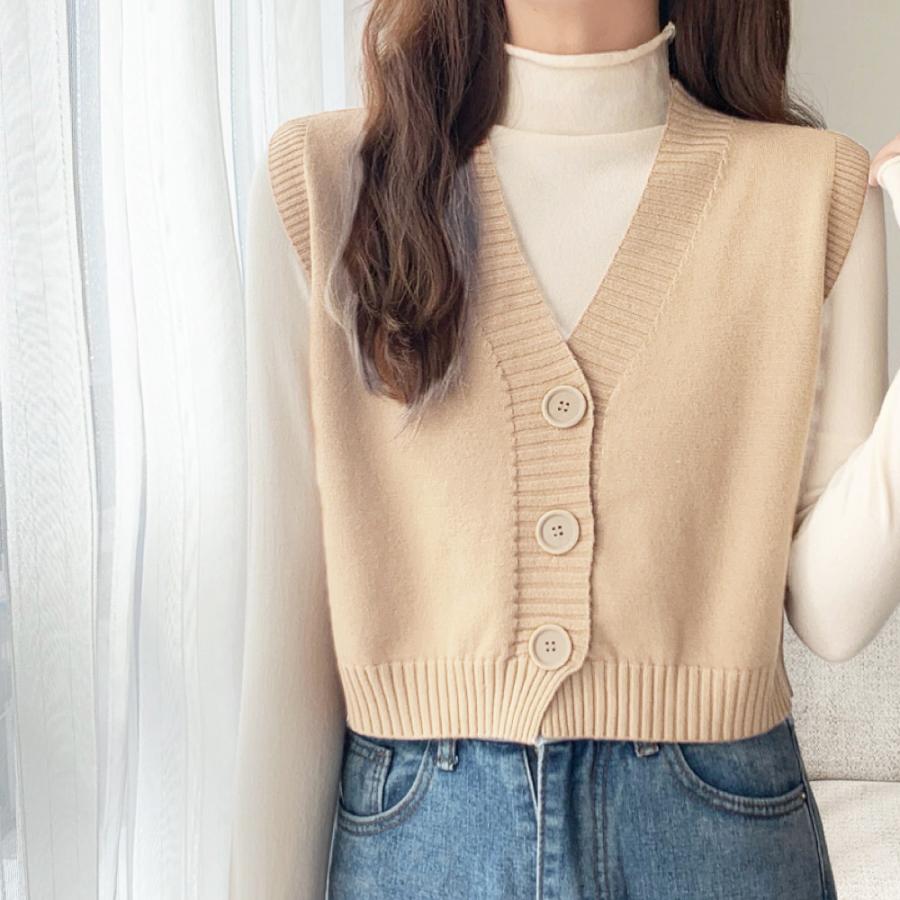 美品【2023年秋冬LOISIRベージュ ニットベスト ボタン付き】